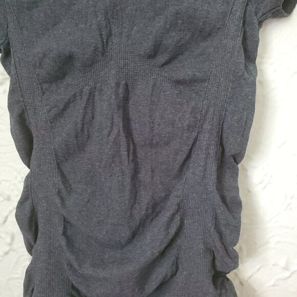 Athleta Breathe Active Ruched short sleeve Tee top - Picture 4 of 8